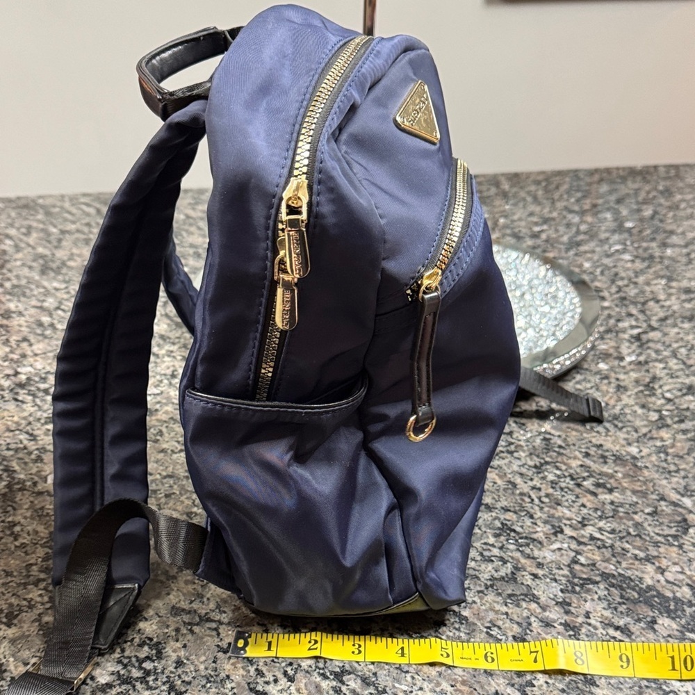 Ellen Tracy Navy Nylon Backpack with Gold Hardware EUC - Picture 14 of 17